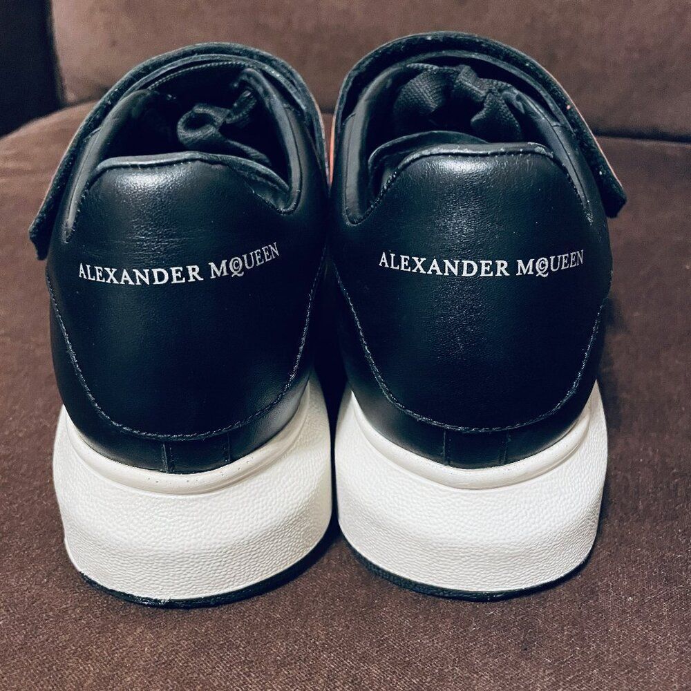Alexander McQueen Larry Oversized Platform Sneaker Black Red Studded Strap 10 US - Picture 4 of 16